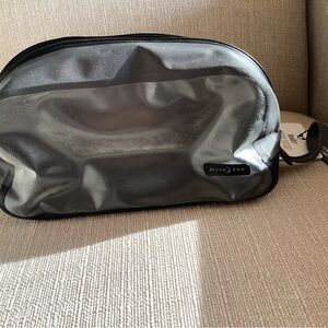 Nite Ize RunOff Toiletry Waterproof Travel Bag
